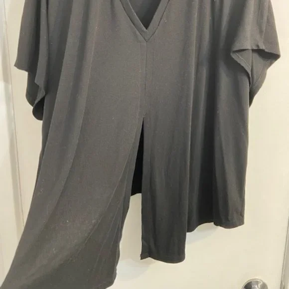 Old Navy Black Ribbed Active Top - Picture 2 of 2